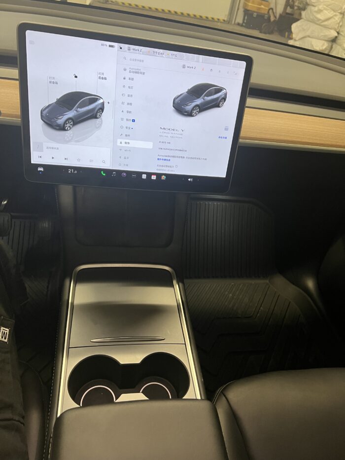 2023 Tesla Model Y LONG RANGE AWD - Image 15