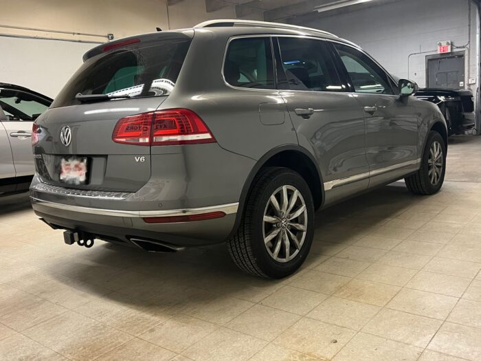 2015 VOLKSWAGEN TOUAREG - Image 4