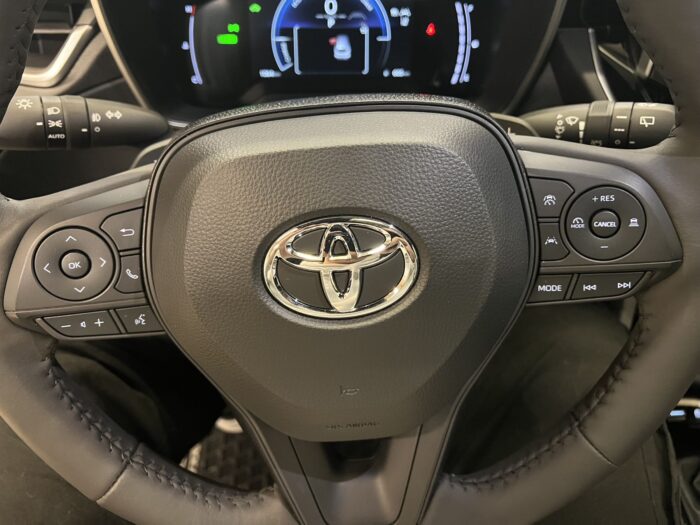 2024 TOYOTA COROLLA CROSS XSE HYBRID AWD - Image 10