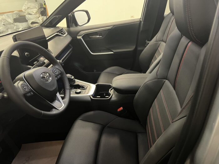 2024 TOYOTA Rav4 Prime XSE with TEC Package - Image 8