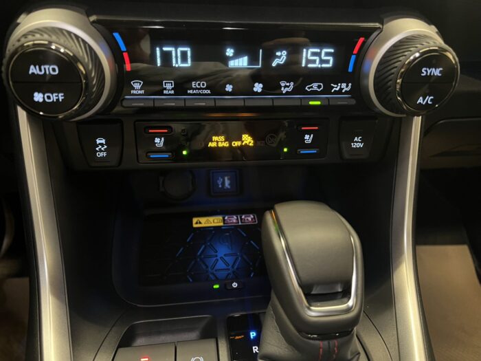 2024 TOYOTA Rav4 Prime XSE with TEC Package - Image 12