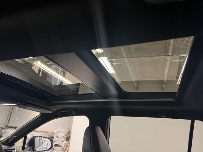 2024 TOYOTA Rav4 Prime XSE with TEC Package - Image 16