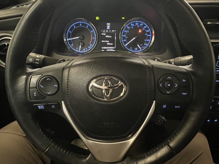 2019 TOYOTA COROLLA XSE - Image 9