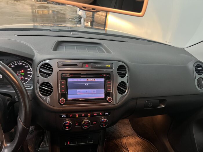 2015 Volkswagen Tiguan Highline 4motion"PENDING" - Image 12