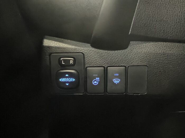 2019 TOYOTA COROLLA XSE - Image 12