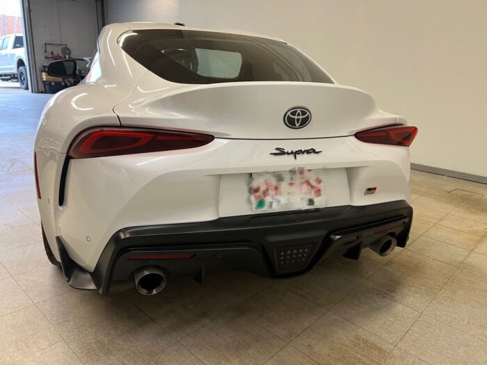 2023 TOYOTA SUPRA 3.0 AUTOMATIC - Image 3