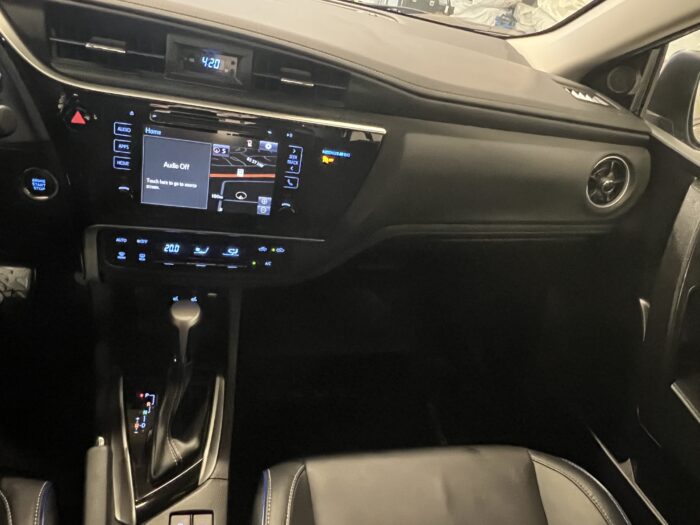 2019 TOYOTA COROLLA XSE - Image 11