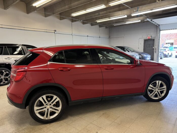 2015 MERCEDES BENZ GLA250 - Image 3