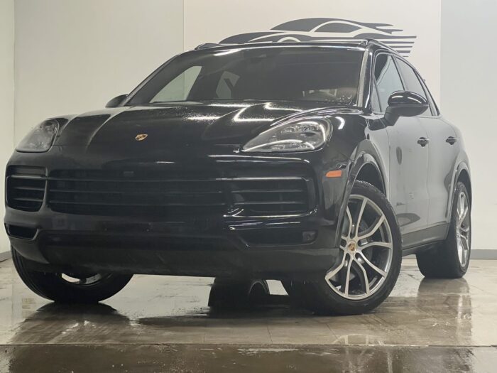 2021 Porsche Cayenne "PENDING"