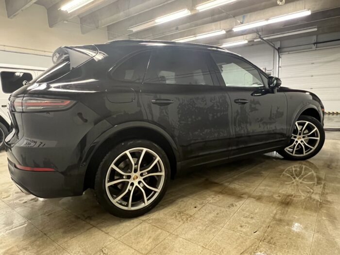 2021 Porsche Cayenne "PENDING" - Image 5