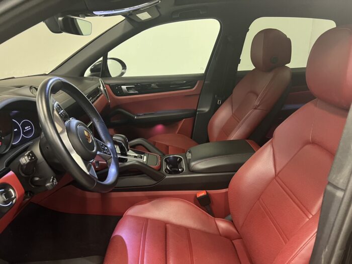 2021 Porsche Cayenne "PENDING" - Image 7