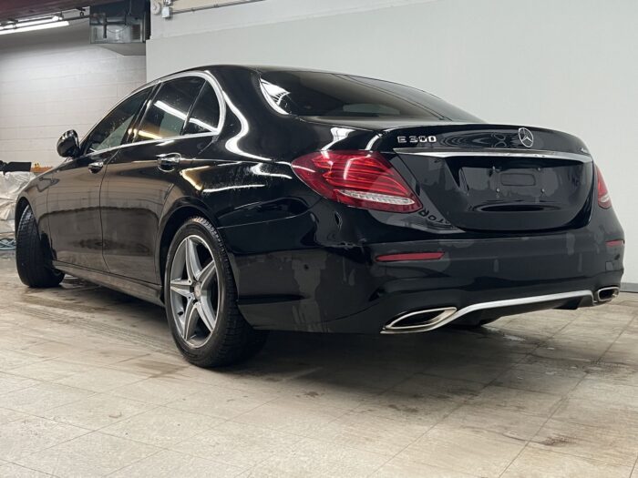 2017 Mercedes-Benz E-Class 4dr Sdn E 300 4MATIC - Image 4