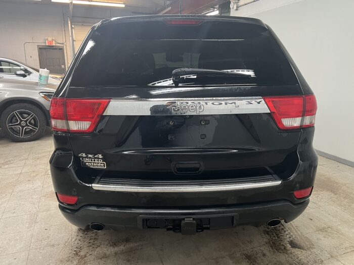 2012 JEEP GRAND CHEROKEE HEMI 5.7V8 - Image 6