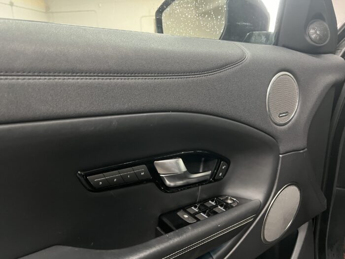 2017 LANDROVER RANGE ROVER EVOQUE HSE - Image 11