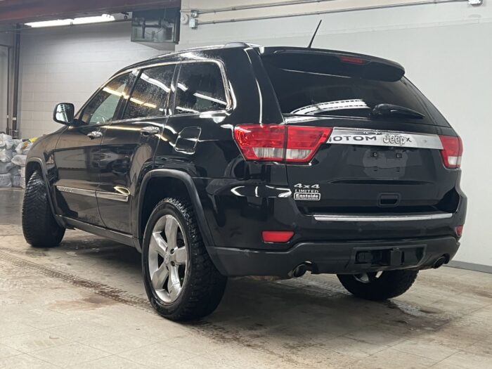 2012 JEEP GRAND CHEROKEE HEMI 5.7V8 - Image 5