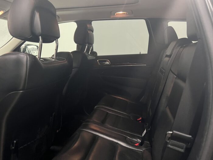 2012 JEEP GRAND CHEROKEE HEMI 5.7V8 - Image 16