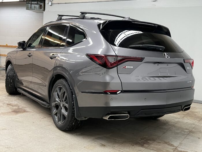 2022 Acura MDX A-Spec SH-AWD - Image 3