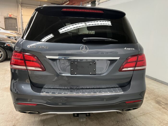 2016 Mercedes-Benz GLE 4MATIC 4dr GLE 450 AMG - Image 3