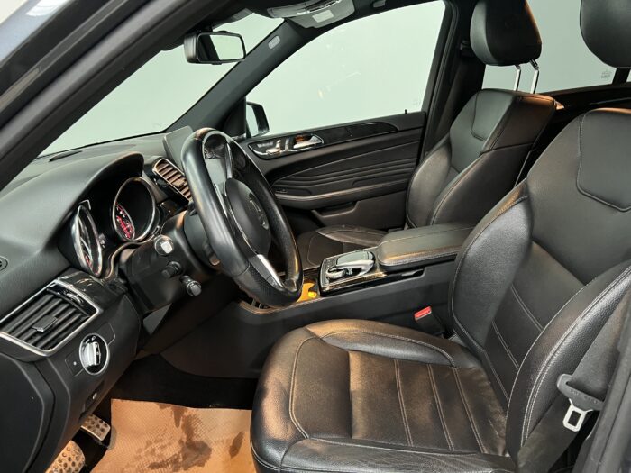 2016 Mercedes-Benz GLE 4MATIC 4dr GLE 450 AMG - Image 7