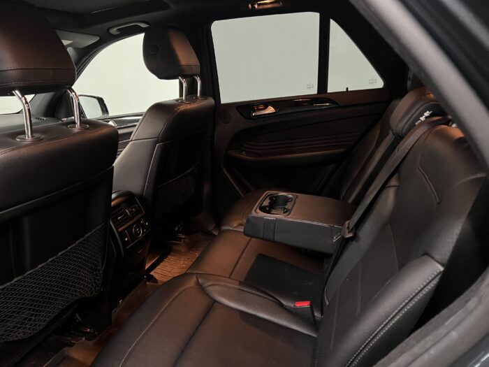 2016 Mercedes-Benz GLE 4MATIC 4dr GLE 450 AMG - Image 8