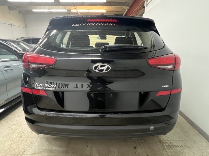 2019 Hyundai Tucson Essential AWD w/Safety Package - Image 4