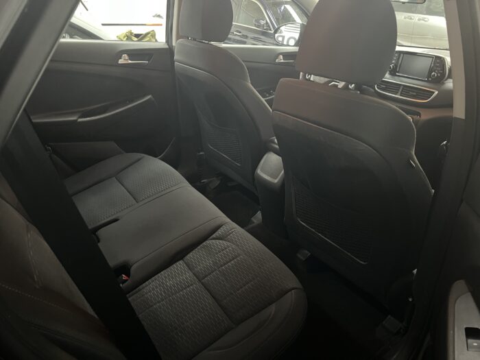2019 Hyundai Tucson Essential AWD w/Safety Package - Image 10