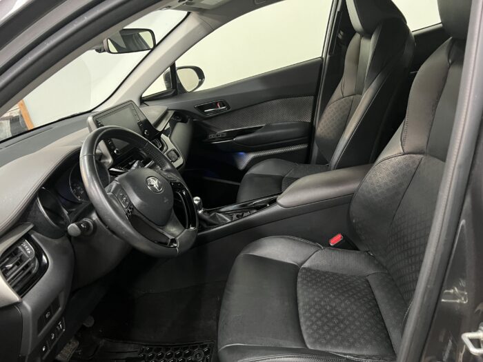 2021 Toyota C-HR LIMITED FWD"PENDING" - Image 10