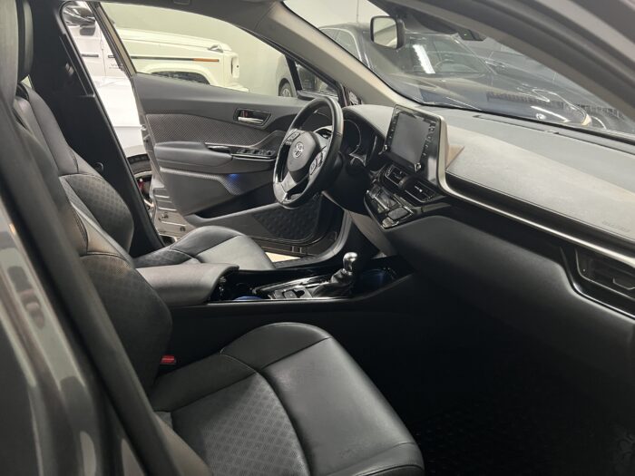 2021 Toyota C-HR LIMITED FWD"PENDING" - Image 13