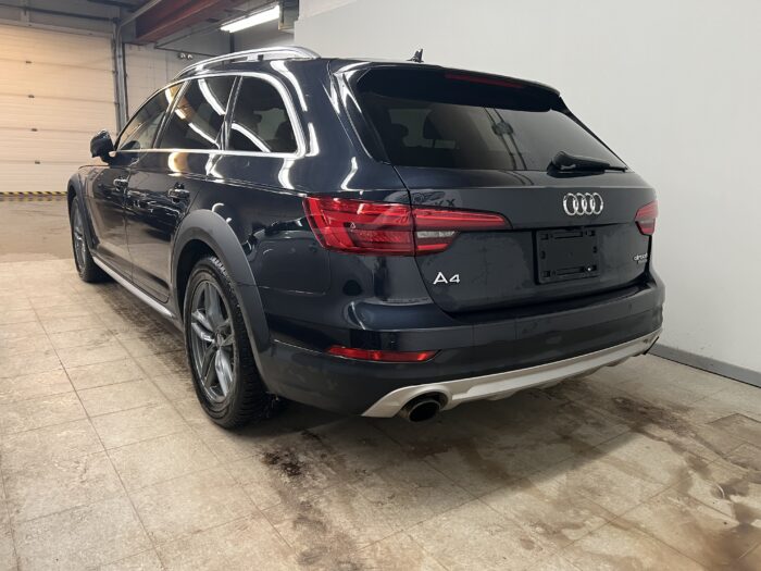 2017 Audi A4 allroad 4dr Wgn Technik - Image 3
