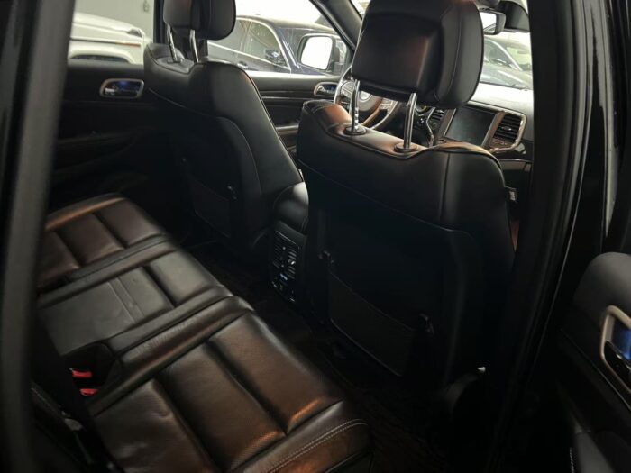 2014 Jeep Grand Cherokee 4WD 4dr Overland - Image 10