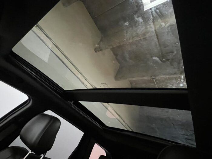 2014 Jeep Grand Cherokee 4WD 4dr Overland - Image 20