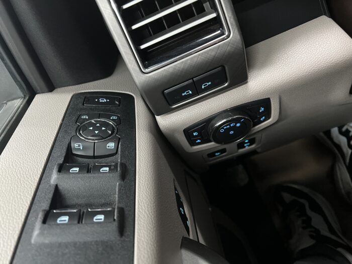 2019 Ford F-350 SUPER DUTY F350 SUPER DUTY LIMITED"PENDING" - Image 19