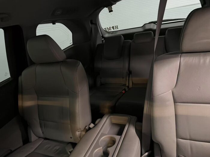 2015 Honda Odyssey 4dr Wgn EX-L w/RES"PENDING" - Image 9