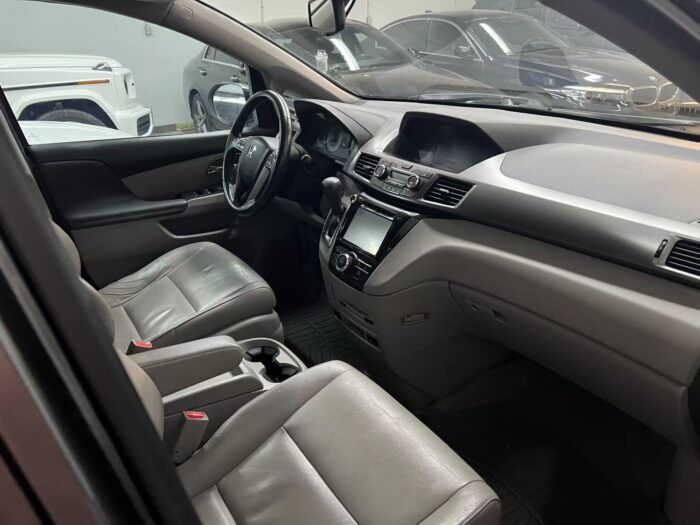 2015 Honda Odyssey 4dr Wgn EX-L w/RES"PENDING" - Image 10