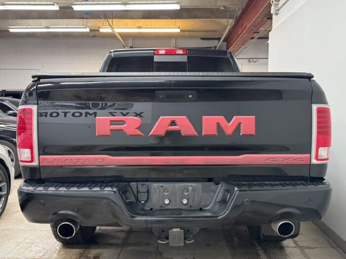 2017 Ram 1500 4WD Crew Cab 140.5" Limited - Image 10