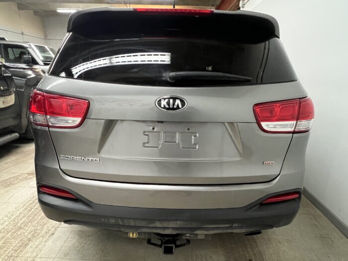 2018 KIA SORENTO LX“PENDING” - Image 3