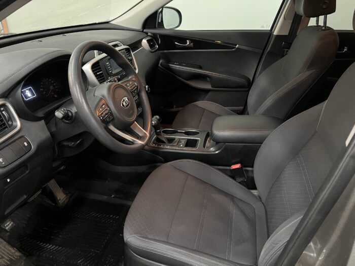 2018 KIA SORENTO LX“PENDING” - Image 7