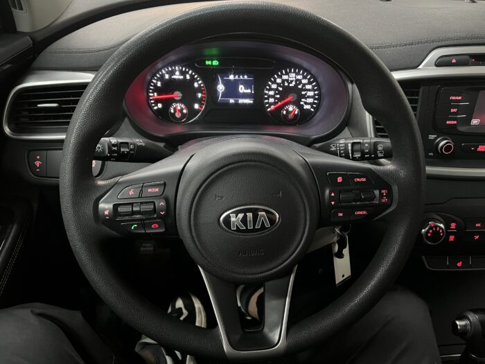2018 KIA SORENTO LX“PENDING” - Image 5