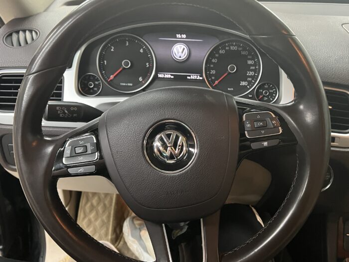 2012 VOLKSWAGEN TOUAREG TDI"PENDING" - Image 10