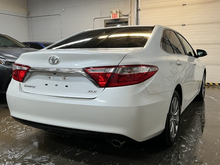2015 TOYOTA CAMRY XLE"PENDING" - Image 6