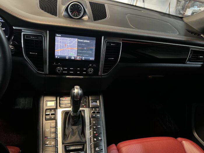 2017 PORSCHE MACAN S - Image 9