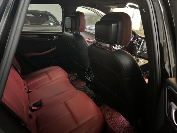 2017 PORSCHE MACAN S - Image 13