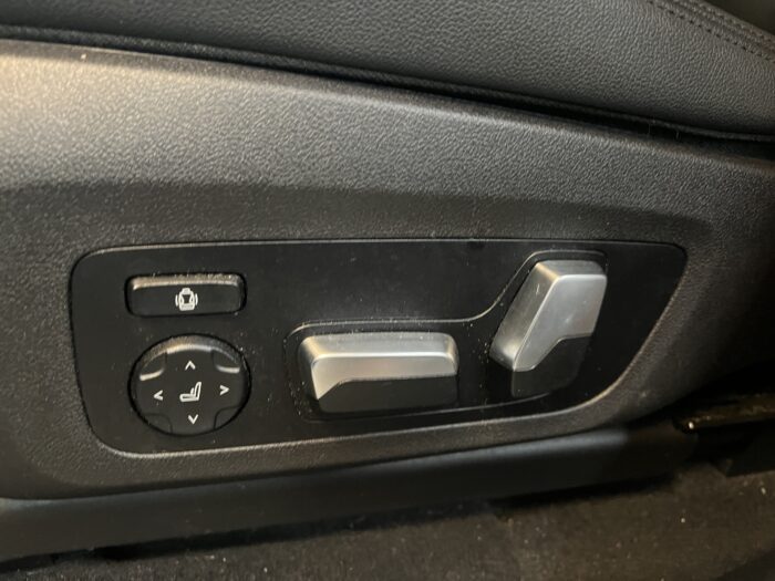 2019 BMW X3 XDRIVE30I - Image 13