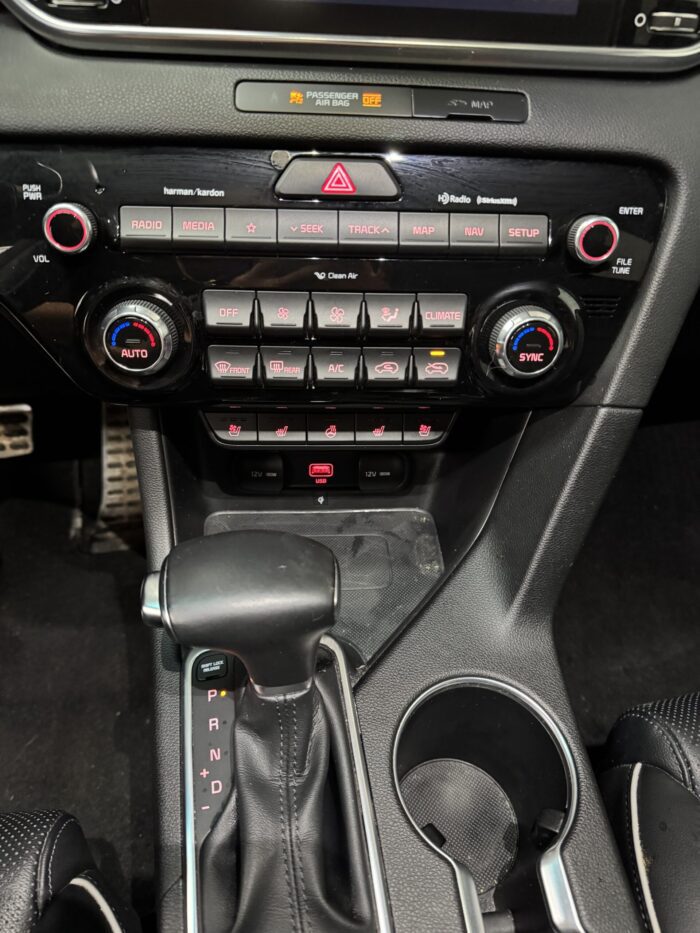 2022 KIA Sportage - Image 10