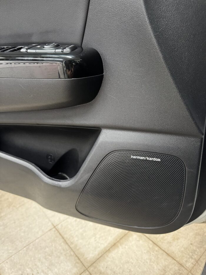 2022 KIA Sportage - Image 12