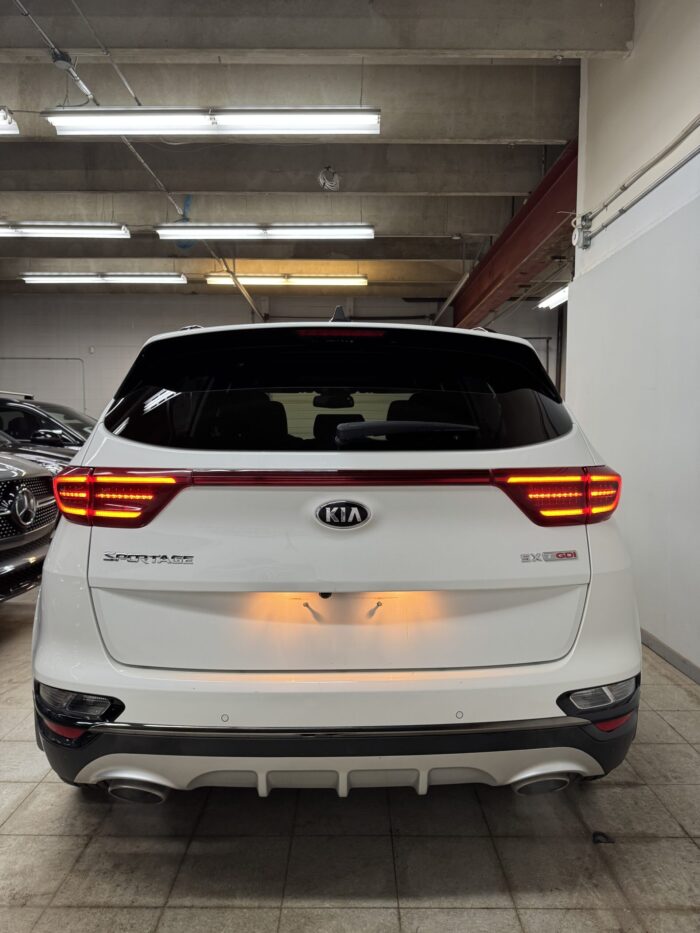 2022 KIA Sportage - Image 17