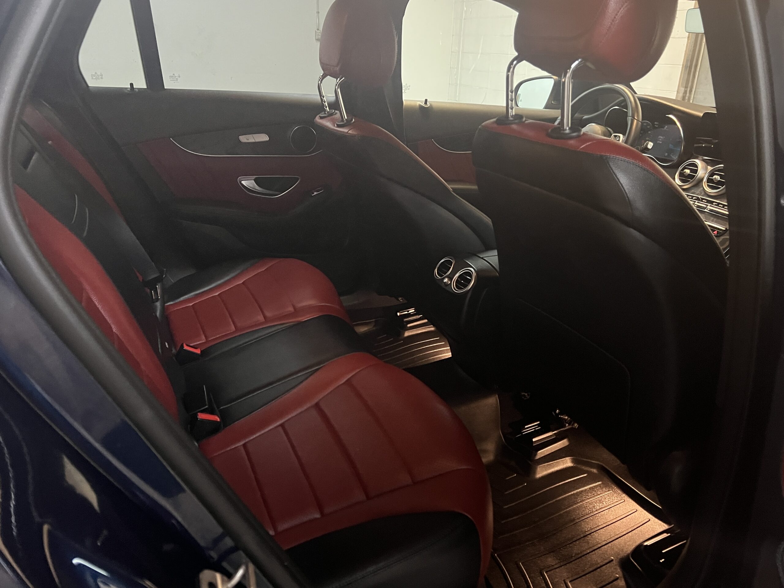 2022 MERCEDES BENZ GLC300 4MATIC *PENDING* - Image 9