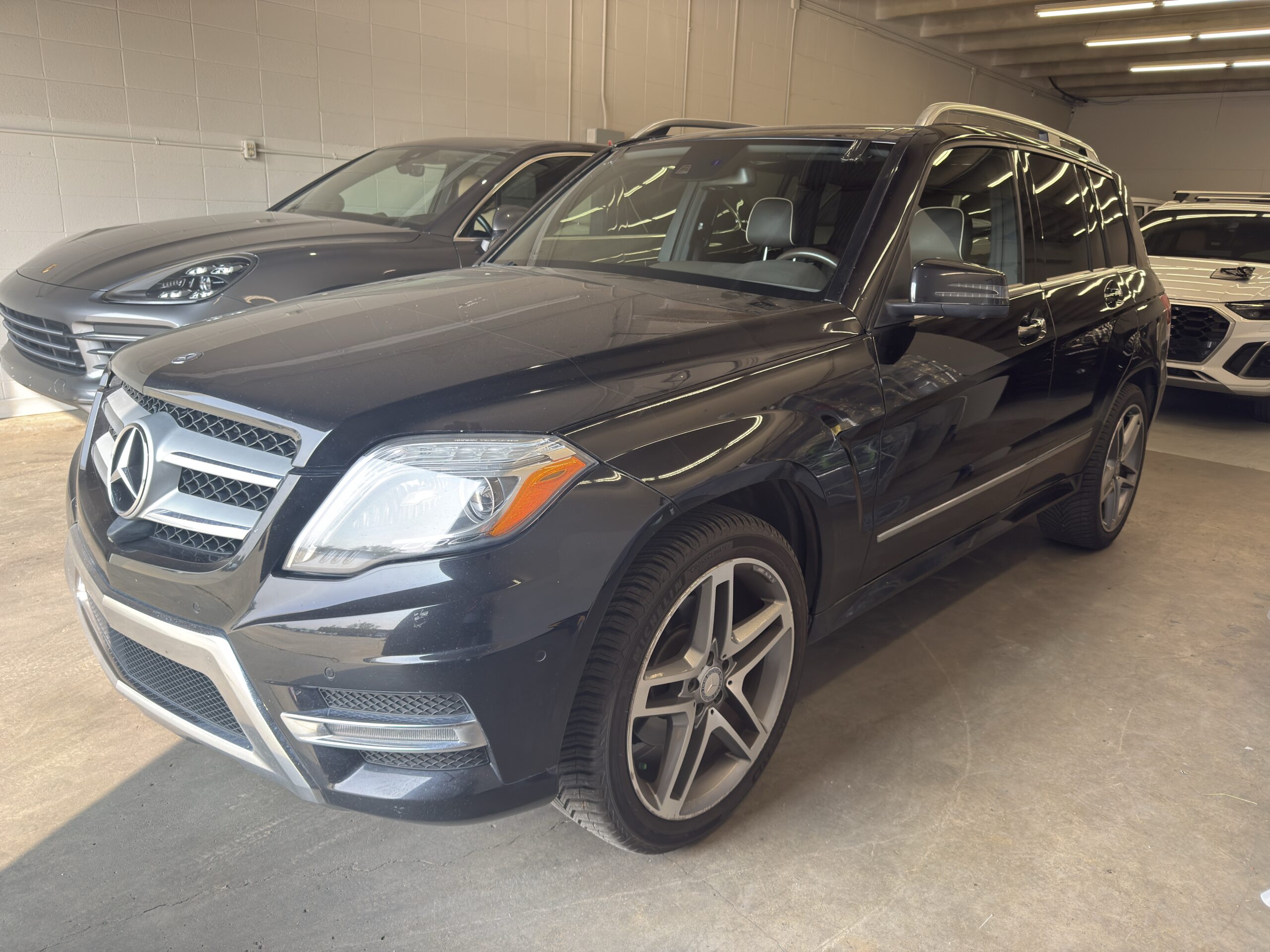 2014 Mercedes Benz GLK350 4MATIC *PENDING* - Image 2