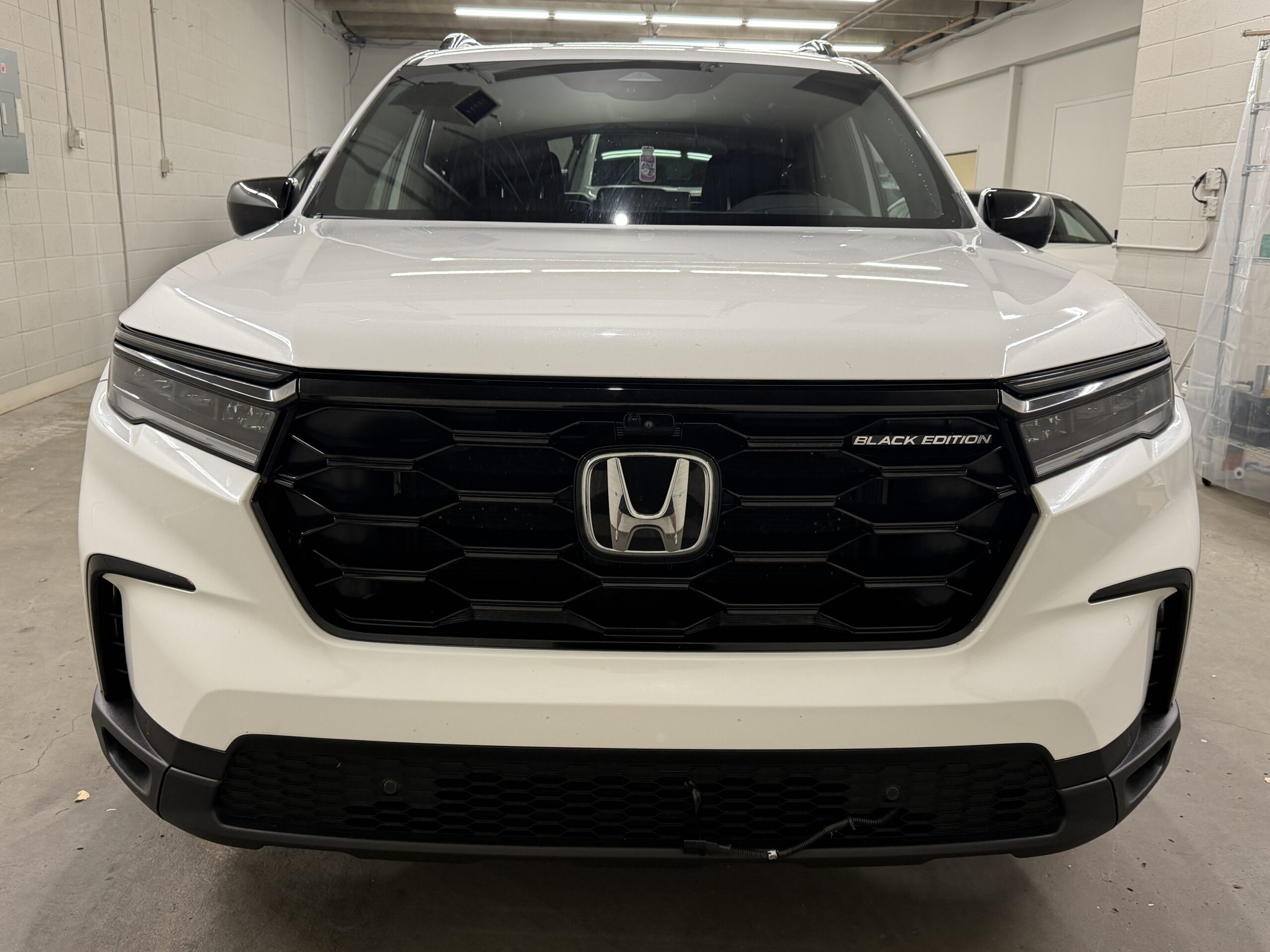 2023 HONDA PILOT BLACK EDITION AWD *PENDING*