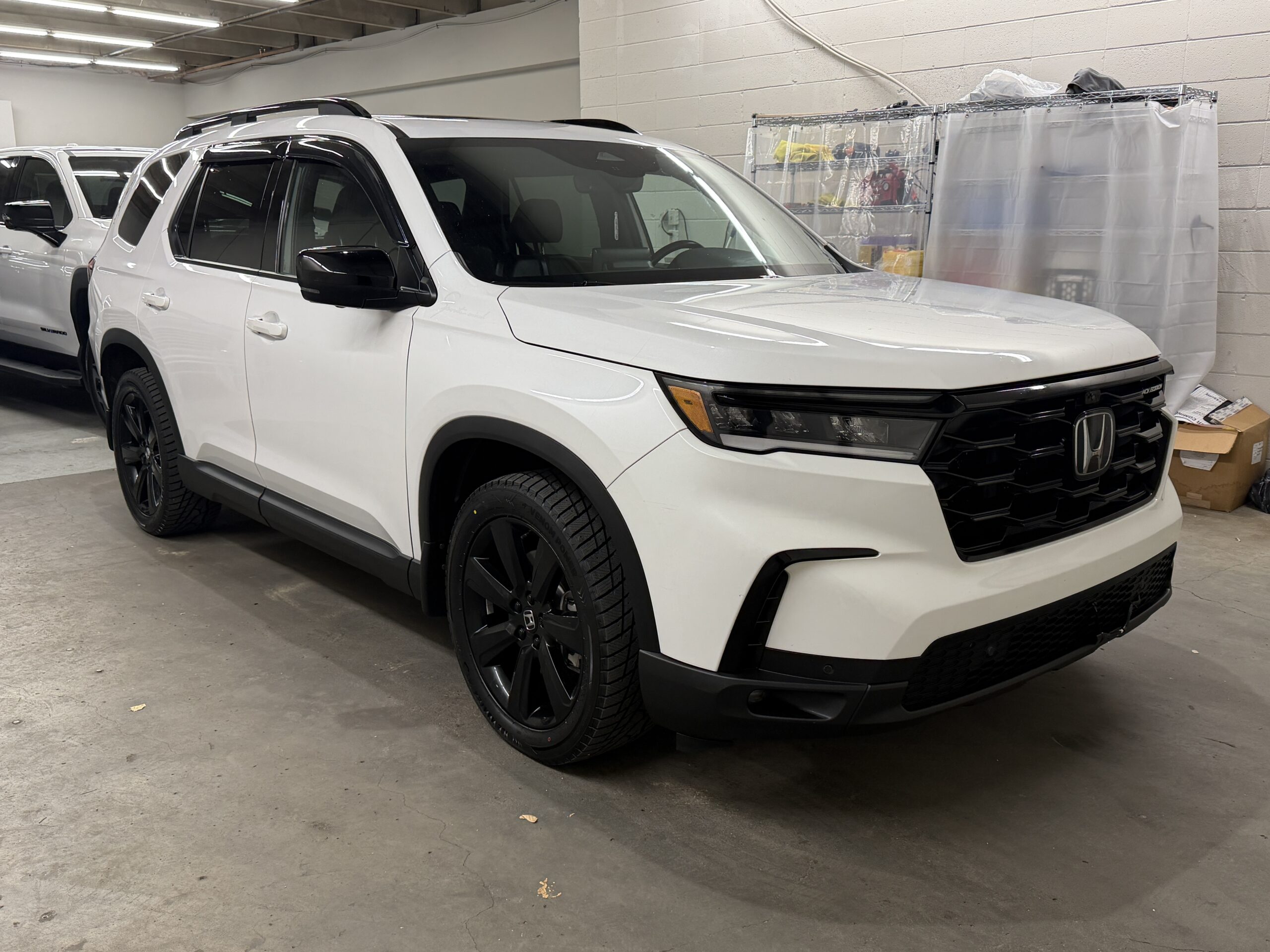2023 HONDA PILOT BLACK EDITION AWD *PENDING* - Image 2
